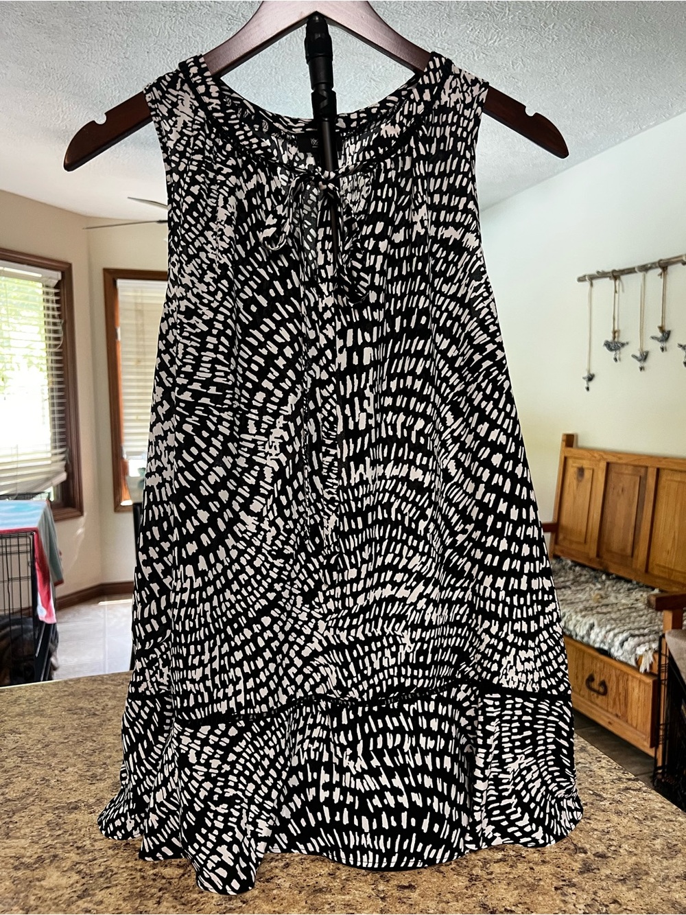 Sleeveless Black & White animal Printed Shift  top flowy tank camisole L